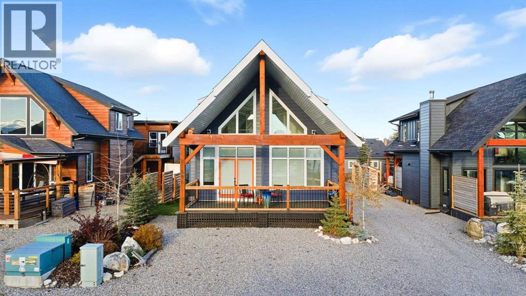 306 Cottageclub Link, Rural Rocky View County, Alberta  T3Z 3R2 - Photo 4 - A2266655