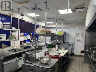 Entire Main Floor - 1184 Queen Street W, Toronto, Ontario  M6J 1J5 - Photo 25 - C12637542