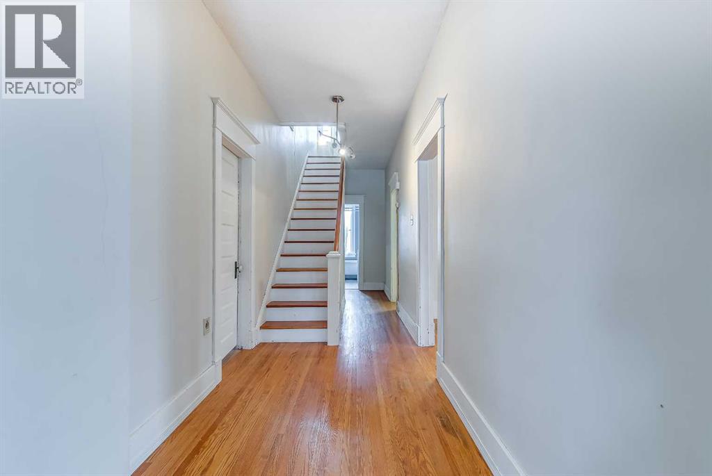 1003 Dominion Street Se, Medicine Hat, Alberta T1A 1A1 - Photo 5 - A2274765