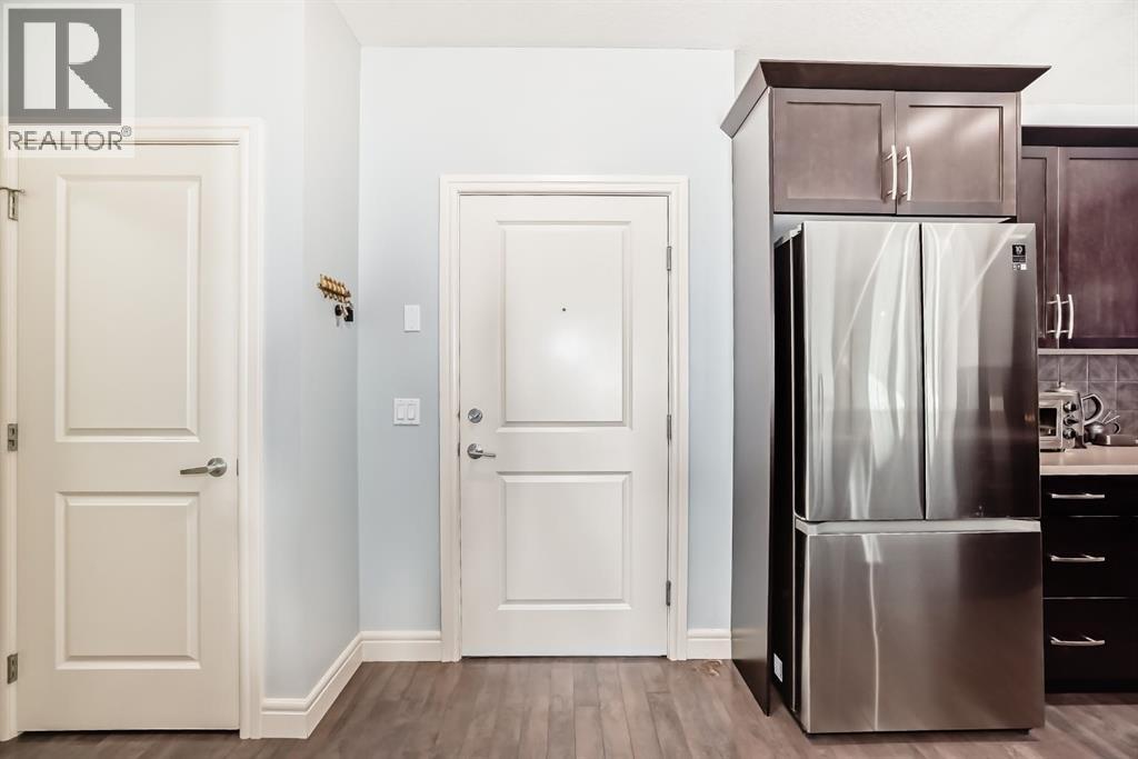 3104, 15 Sunset Square, Cochrane, Alberta T4C 0E7 - Photo 4 - A2266748