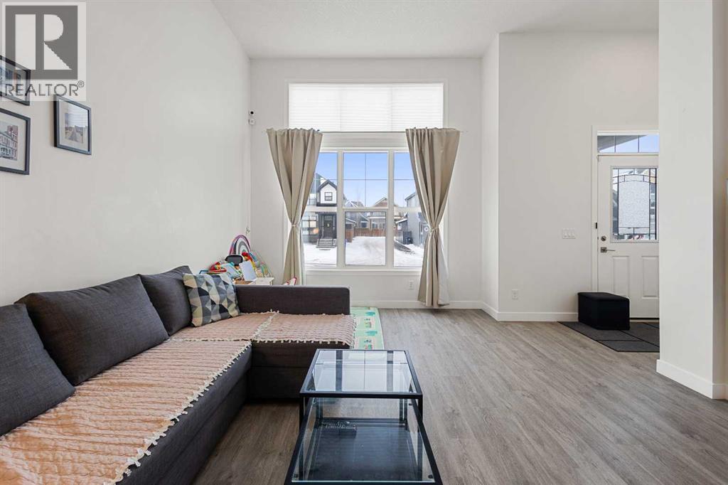 317 Masters Road Se, Calgary, Alberta  T3M 2X3 - Photo 5 - A2275351