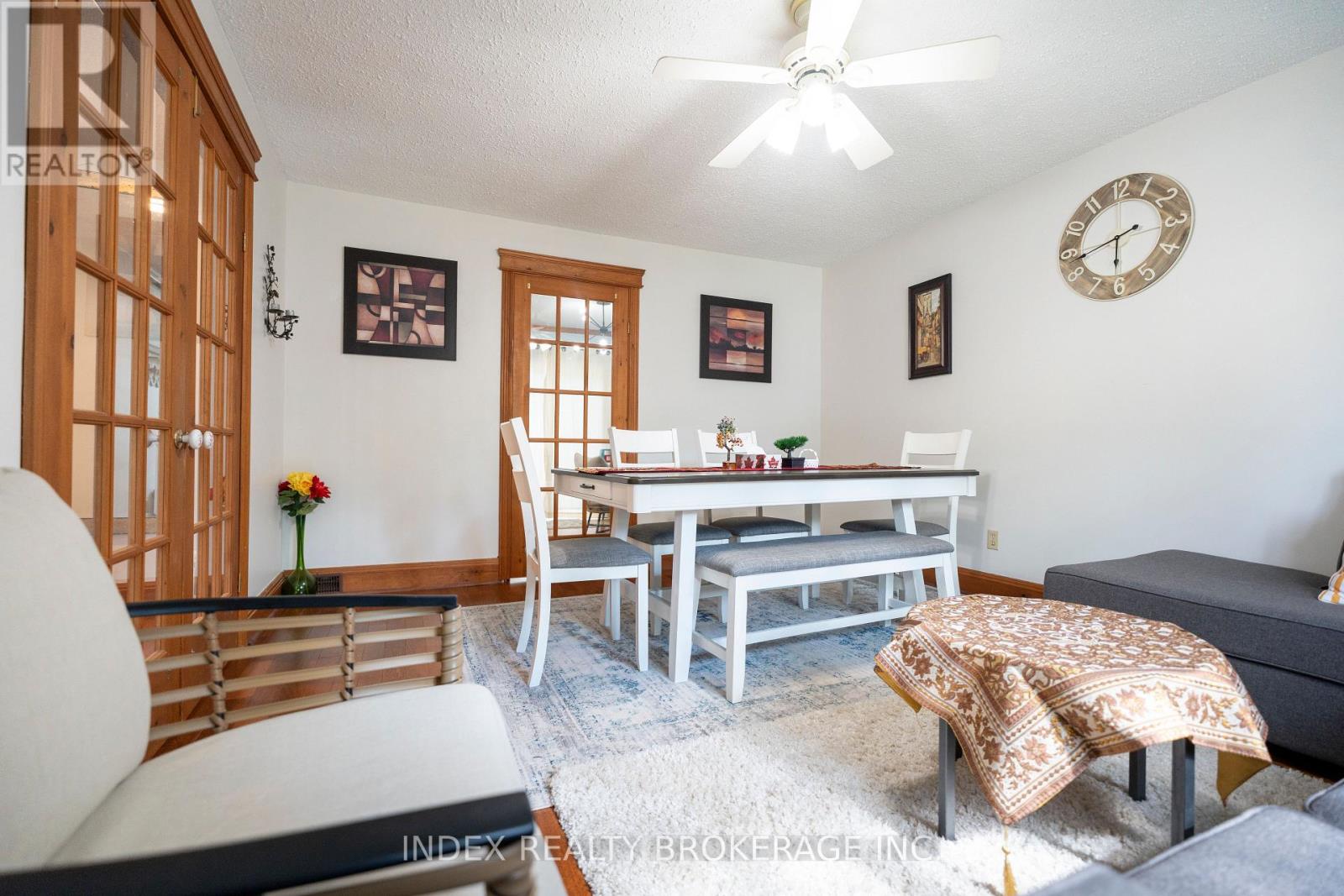 1073 Kent Avenue E, Oakville (Cp College Park), Ontario  L6H 1Z7 - Photo 14 - W12637506