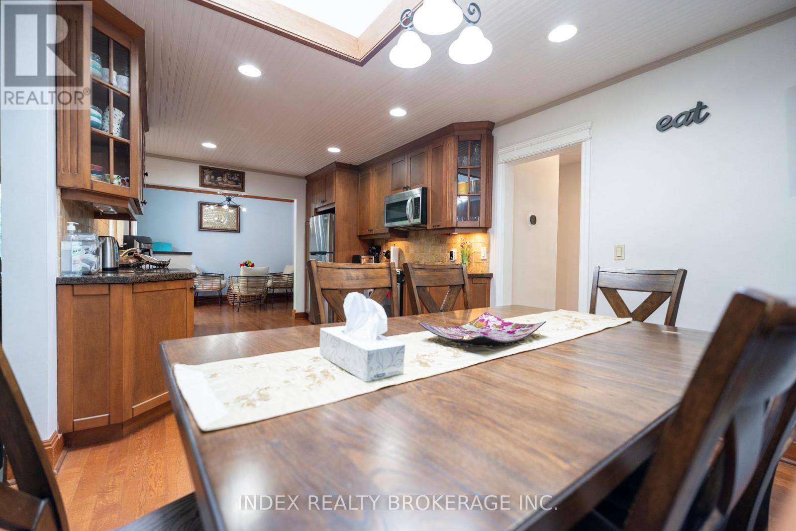 1073 Kent Avenue E, Oakville (Cp College Park), Ontario  L6H 1Z7 - Photo 25 - W12637506