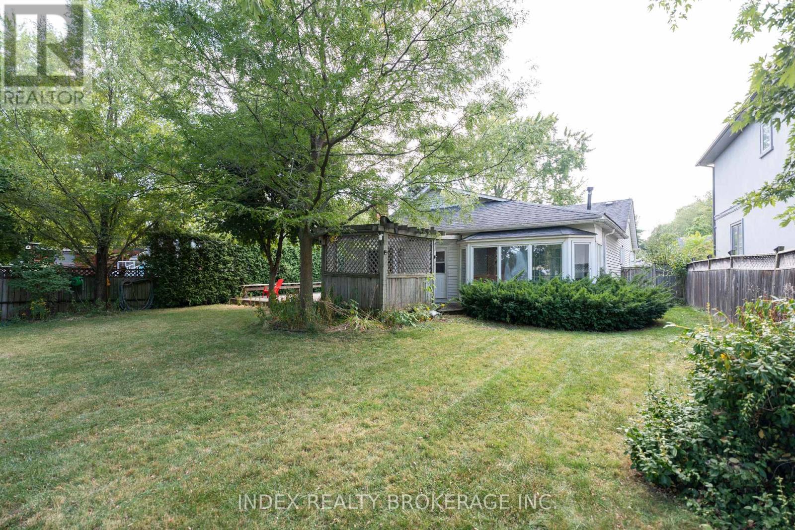 1073 Kent Avenue E, Oakville (Cp College Park), Ontario  L6H 1Z7 - Photo 47 - W12637506