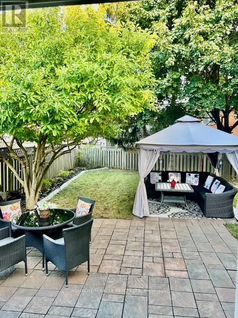 82 Ready Court, Brampton, Ontario  L6Y 4T4 - Photo 2 - W12637534