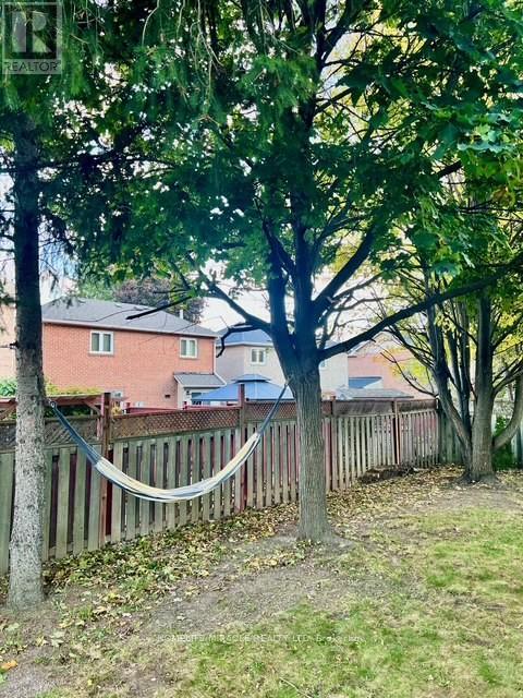 82 Ready Court, Brampton, Ontario  L6Y 4T4 - Photo 6 - W12637534