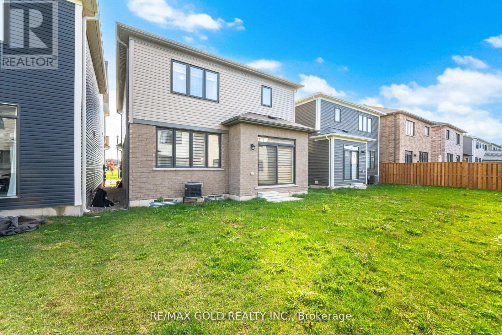 128 Whithorn Crescent, Haldimand, Ontario  N3W 0G4 - Photo 31 - X12637520