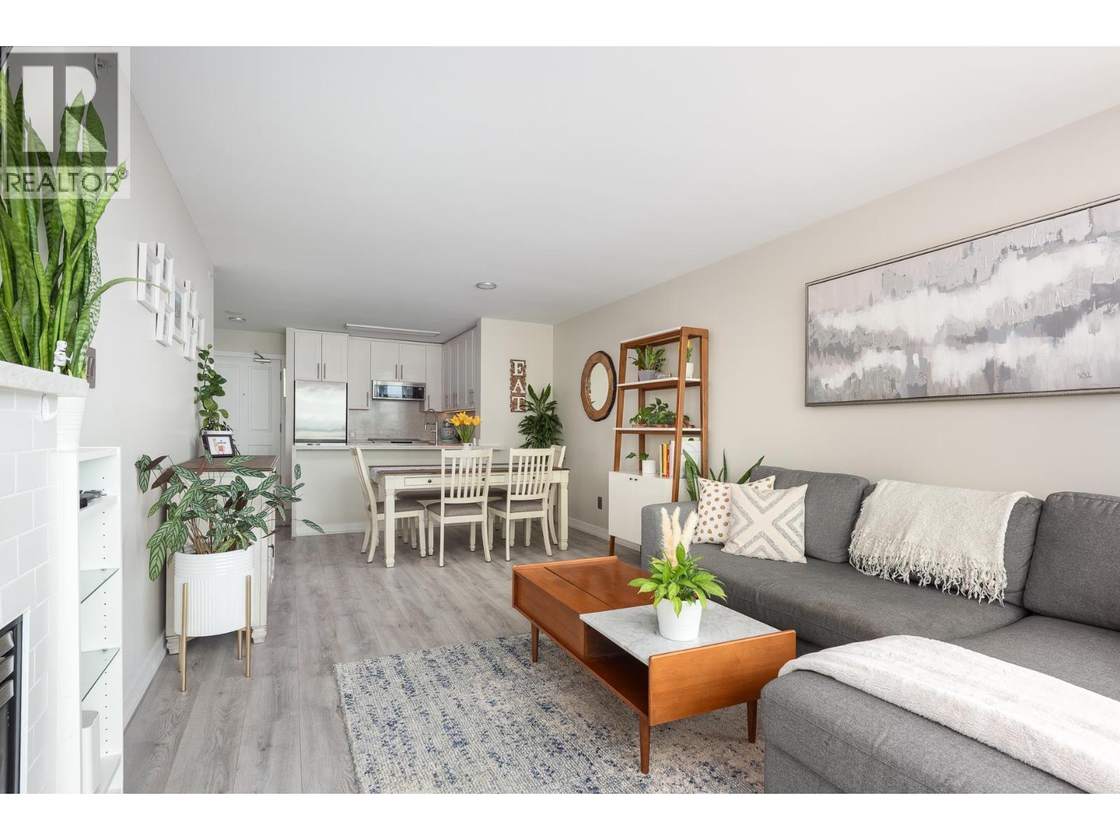 905 6659 Southoaks Crescent, Burnaby, British Columbia  V5E 4M9 - Photo 4 - R3074176