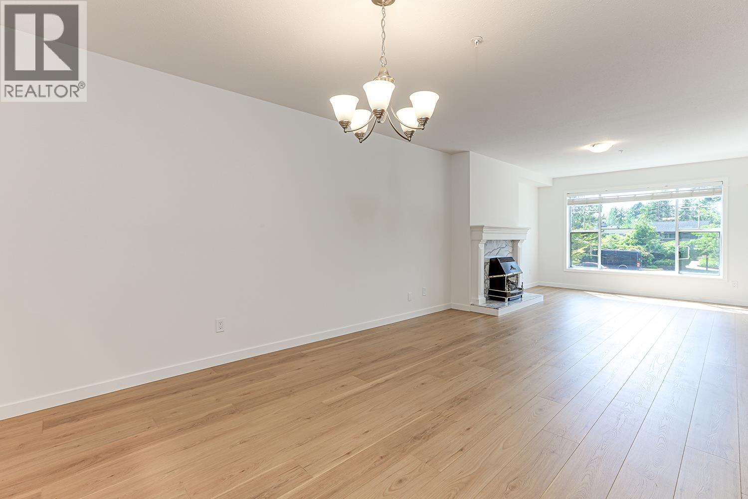 201 1150 54a Street, Delta, British Columbia  V4M 4B5 - Photo 3 - R3074196