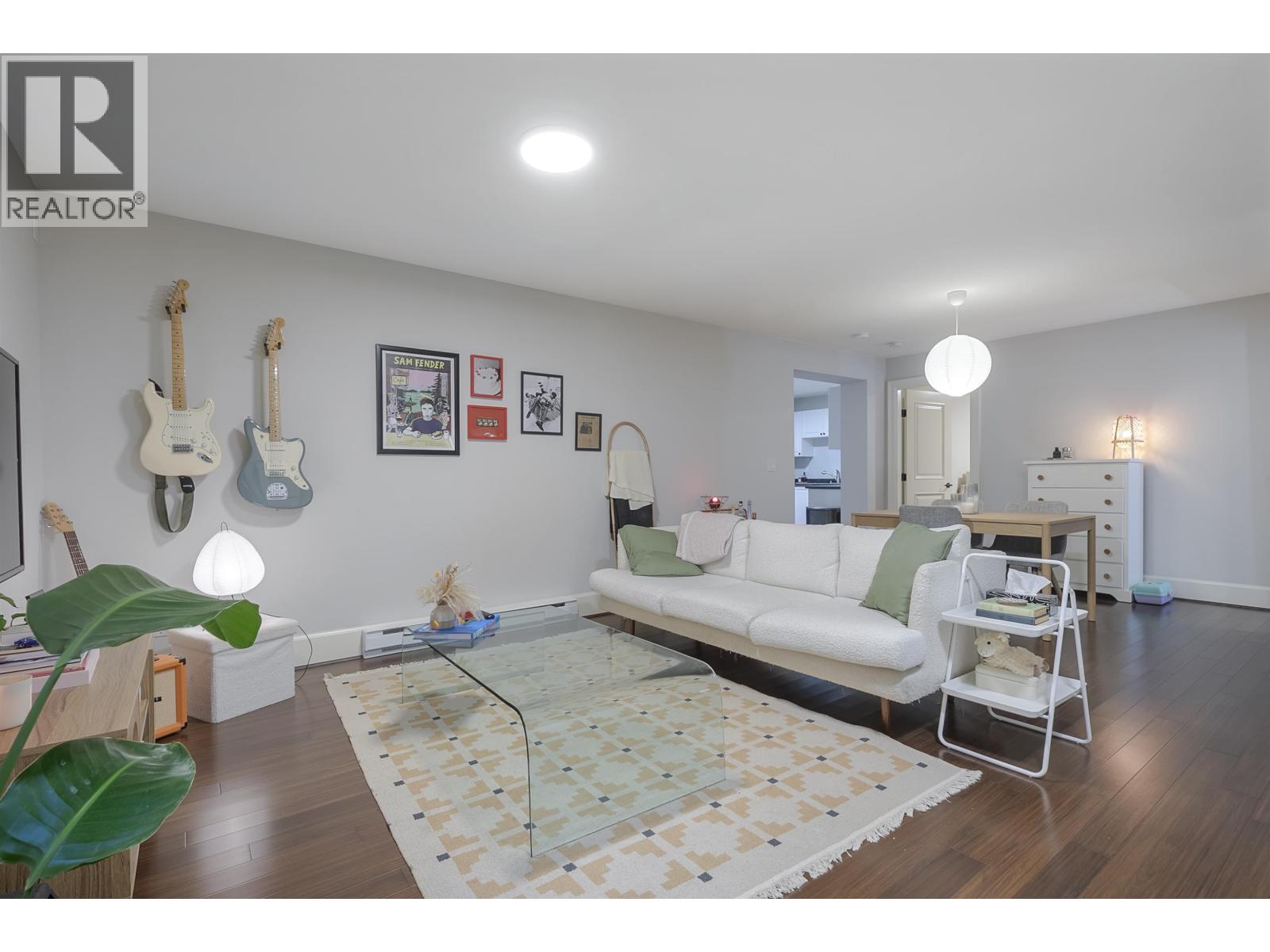 518 E 16th Street, North Vancouver, British Columbia  V7L 2T6 - Photo 28 - R3074190