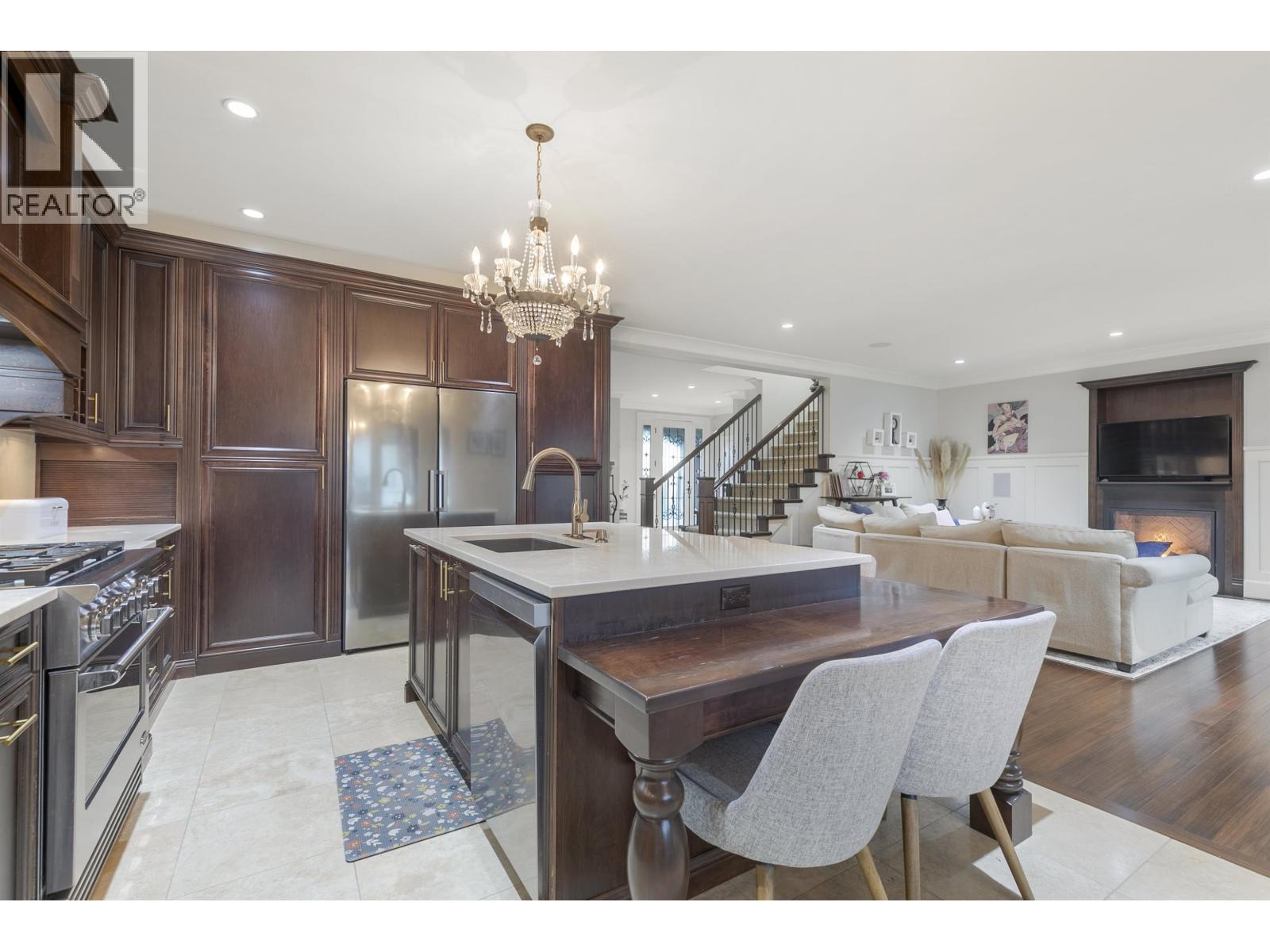 518 E 16th Street, North Vancouver, British Columbia  V7L 2T6 - Photo 6 - R3074190