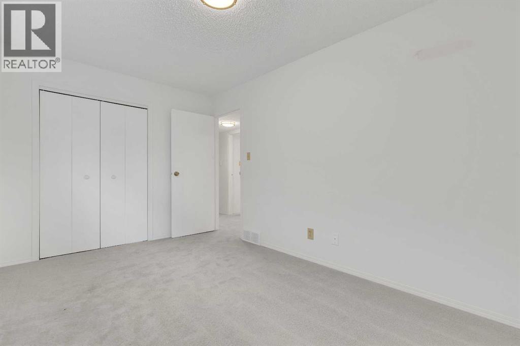 2948 Doverville Crescent Se, Calgary, Alberta  T2B 1T9 - Photo 12 - A2272244