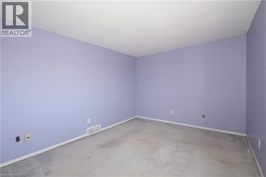 255 Northlake Drive Unit# 27, Waterloo, Ontario  N2V 1Z2 - Photo 14 - 40794061