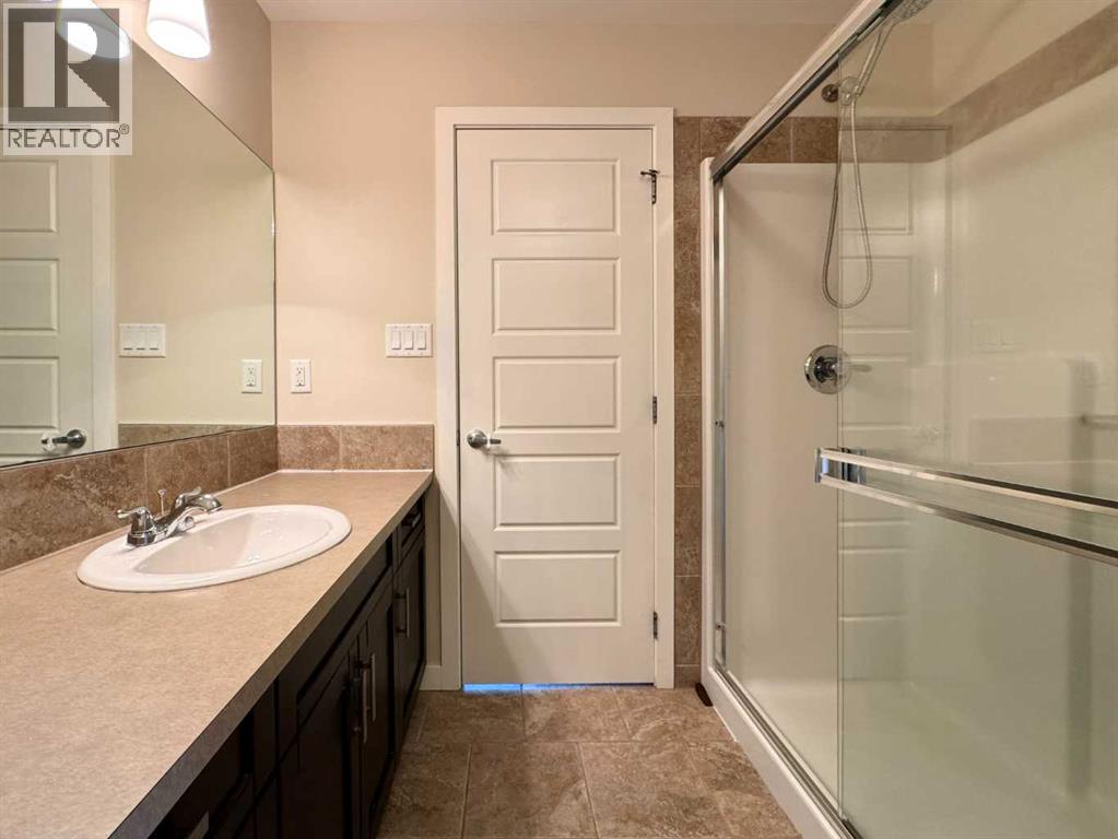 317 Moonlight Way W, Lethbridge, Alberta T1J 5J8 - Photo 18 - A2270942