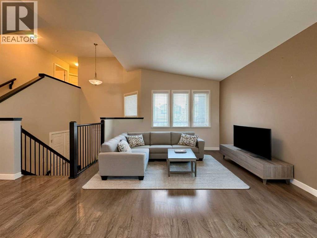 317 Moonlight Way W, Lethbridge, Alberta T1J 5J8 - Photo 6 - A2270942