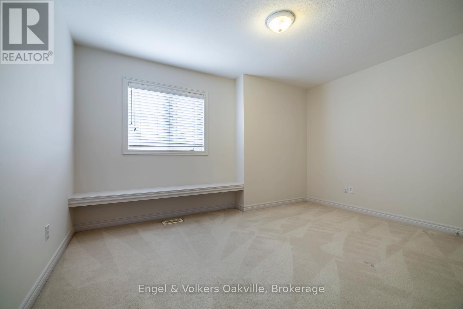 17 - 2169 Orchard Road S, Burlington, Ontario  L7L 7H9 - Photo 30 - W12509046