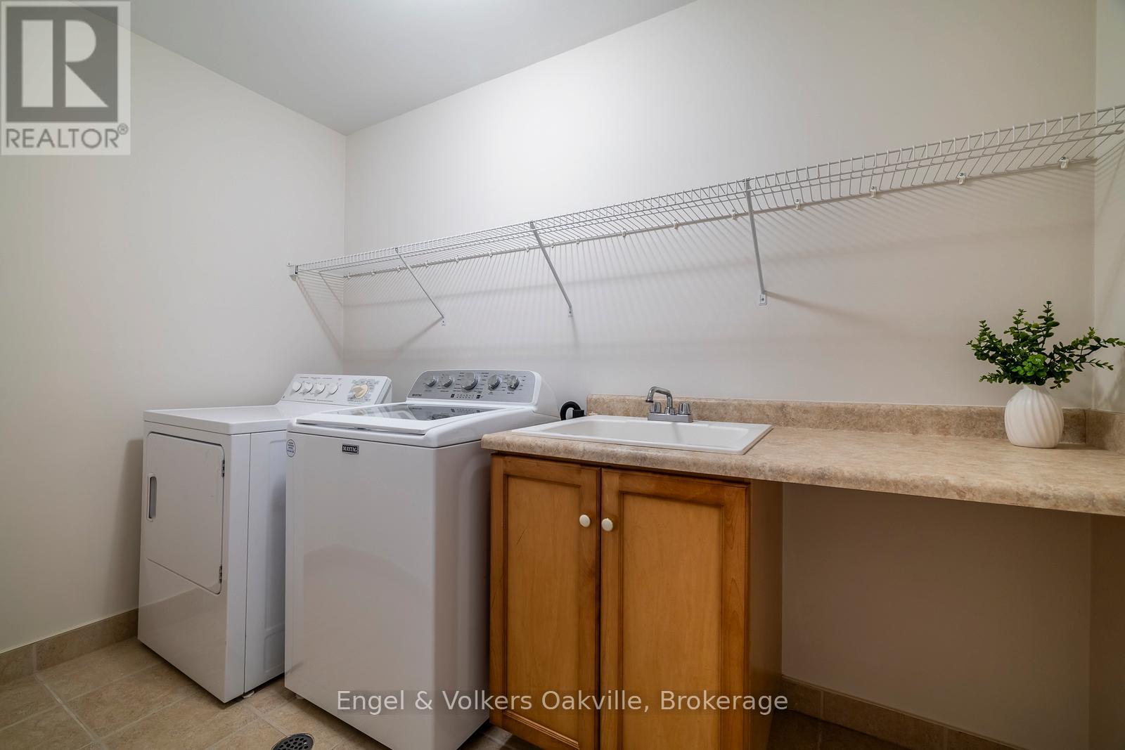 17 - 2169 Orchard Road S, Burlington, Ontario  L7L 7H9 - Photo 35 - W12509046