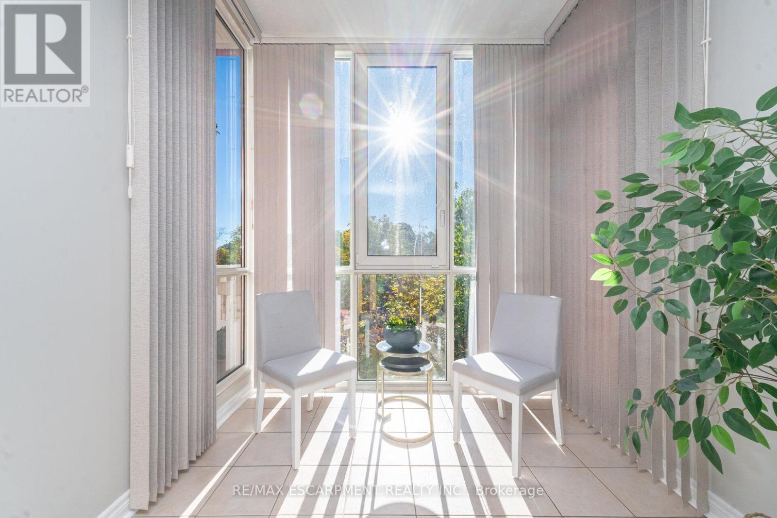 Gla1 - 60 Old Mill Road, Oakville, Ontario  L6J 7V9 - Photo 11 - W12637570