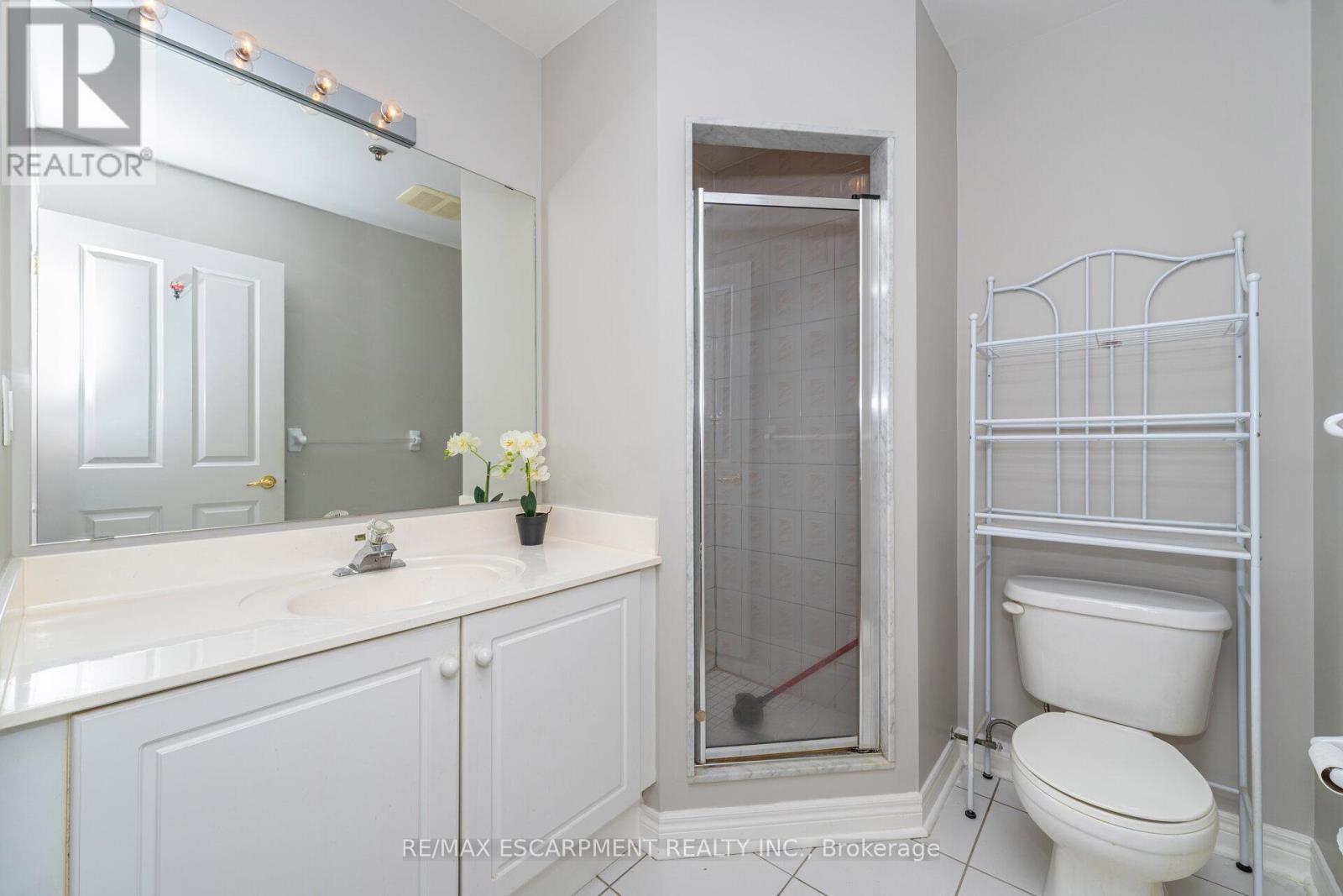 Gla1 - 60 Old Mill Road, Oakville, Ontario  L6J 7V9 - Photo 31 - W12637570