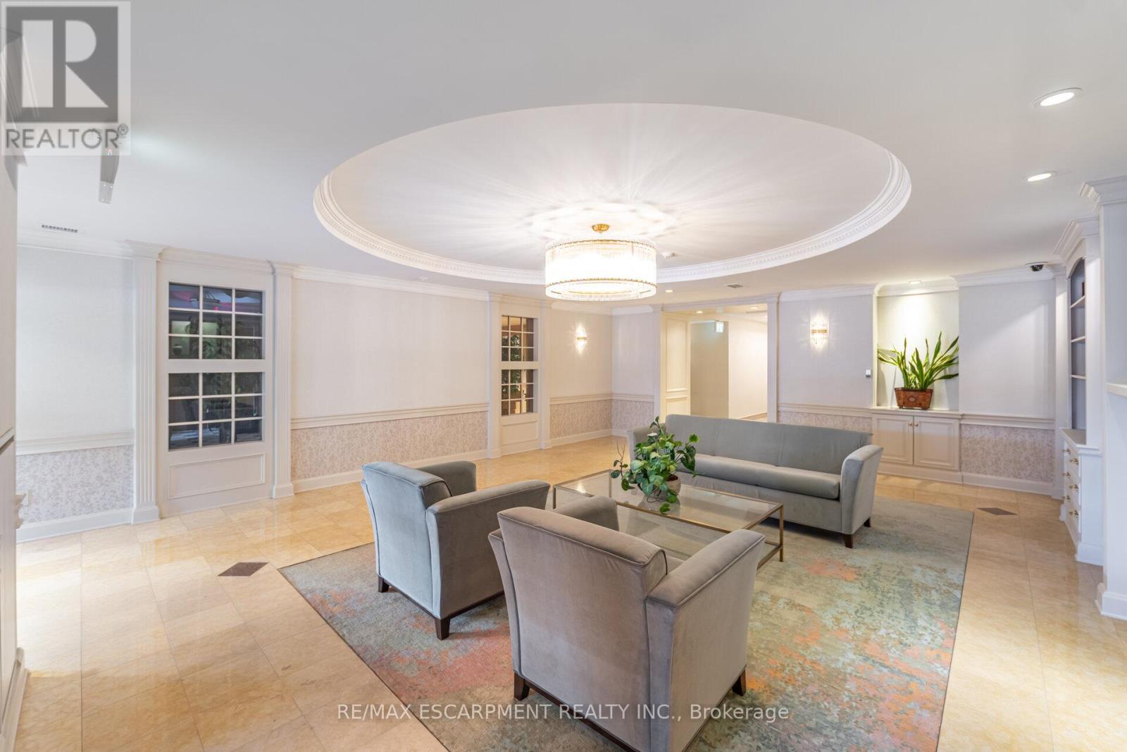 Gla1 - 60 Old Mill Road, Oakville, Ontario  L6J 7V9 - Photo 4 - W12637570