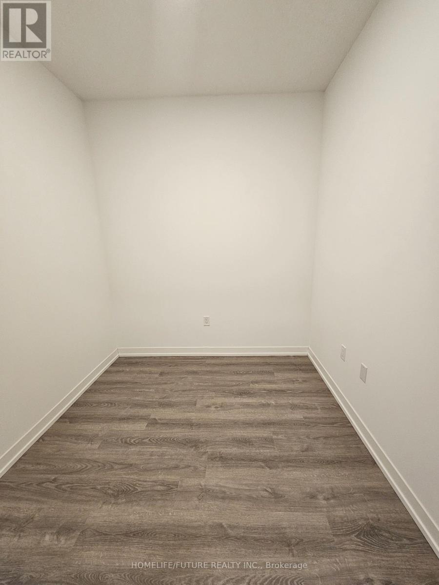 1808 - 8 Interchange Way, Vaughan, Ontario  L4K 0R2 - Photo 5 - N12555114