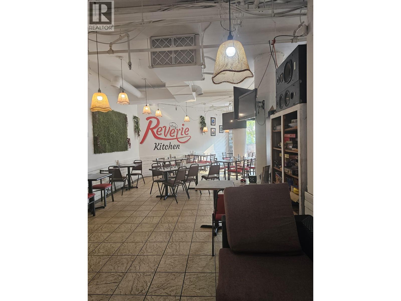 101 3701 HASTINGS STREET, Burnaby, British Columbia