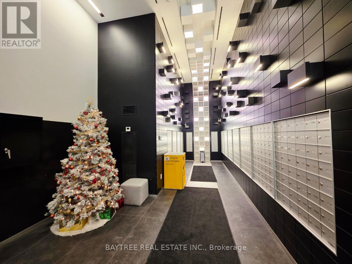 1911 - 195 Redpath Avenue, Toronto (Mount Pleasant West), Ontario  M4P 0E4 - Photo 3 - C12637596