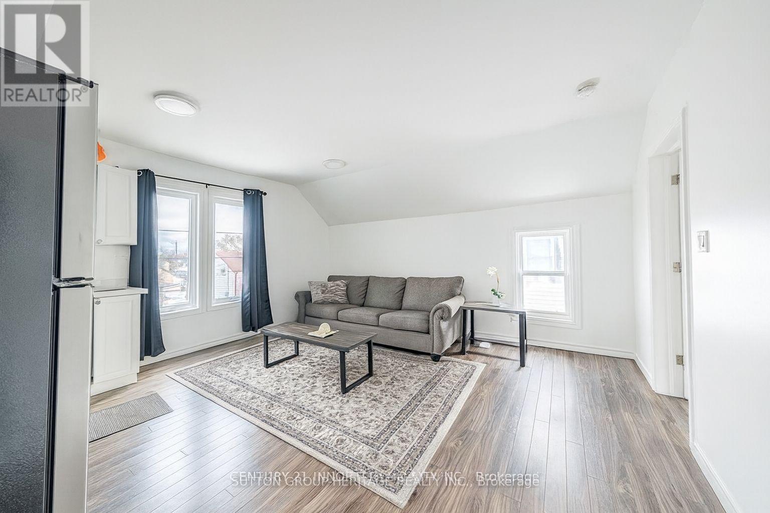 158 Celina Street, Oshawa (Central), Ontario  L1H 4N5 - Photo 7 - E12637600