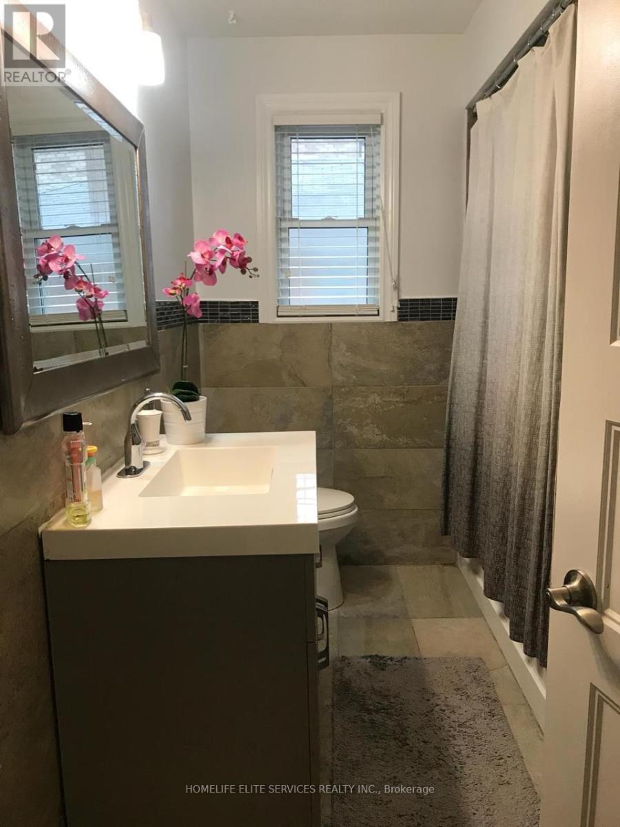 66 Elinor Avenue, Toronto, Ontario  M1R 3H4 - Photo 9 - E12637620