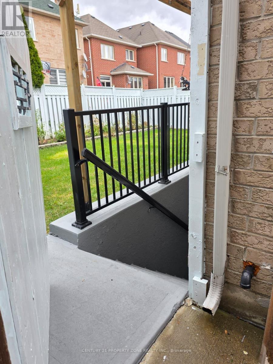 47 Niceview Drive, Brampton, Ontario  L6R 0M9 - Photo 18 - W12637616