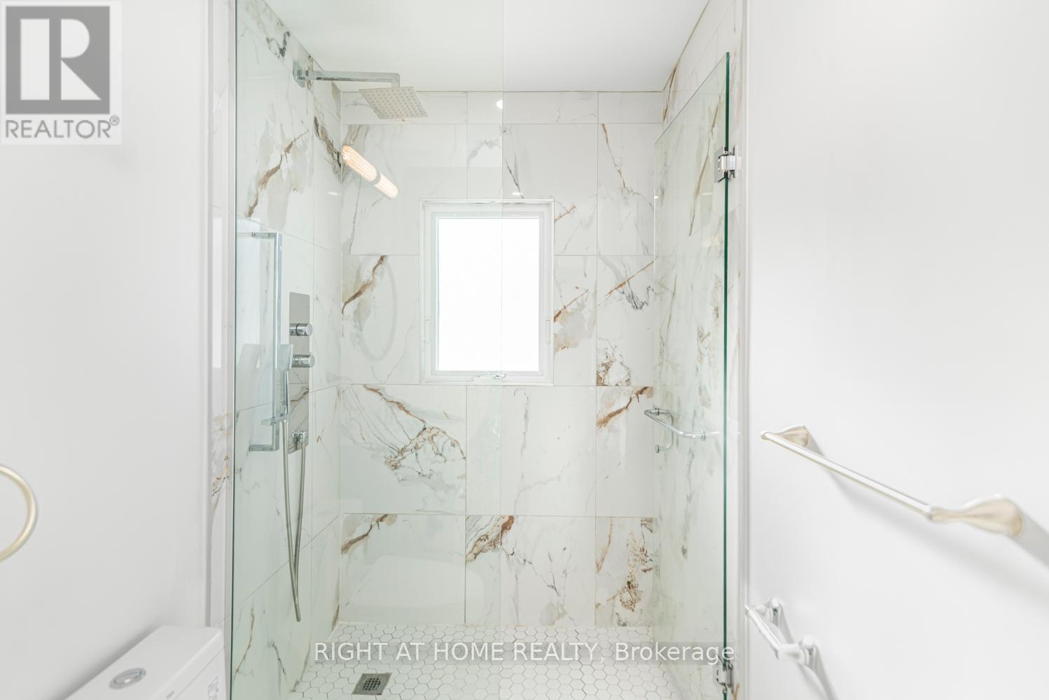 100 Green Mountain Road E, Hamilton, Ontario  L8J 2W4 - Photo 14 - X12637610