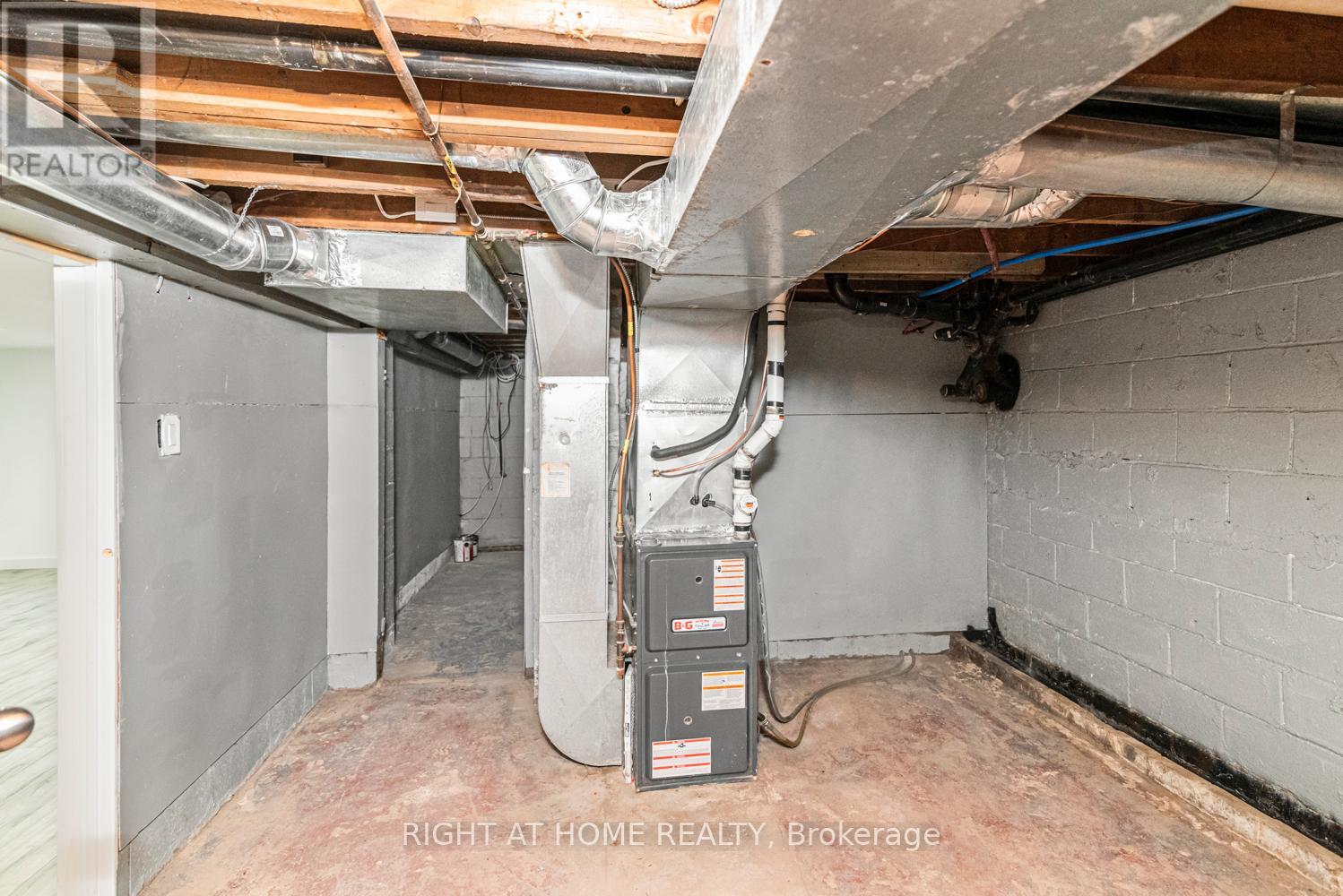 100 Green Mountain Road E, Hamilton, Ontario  L8J 2W4 - Photo 32 - X12637610