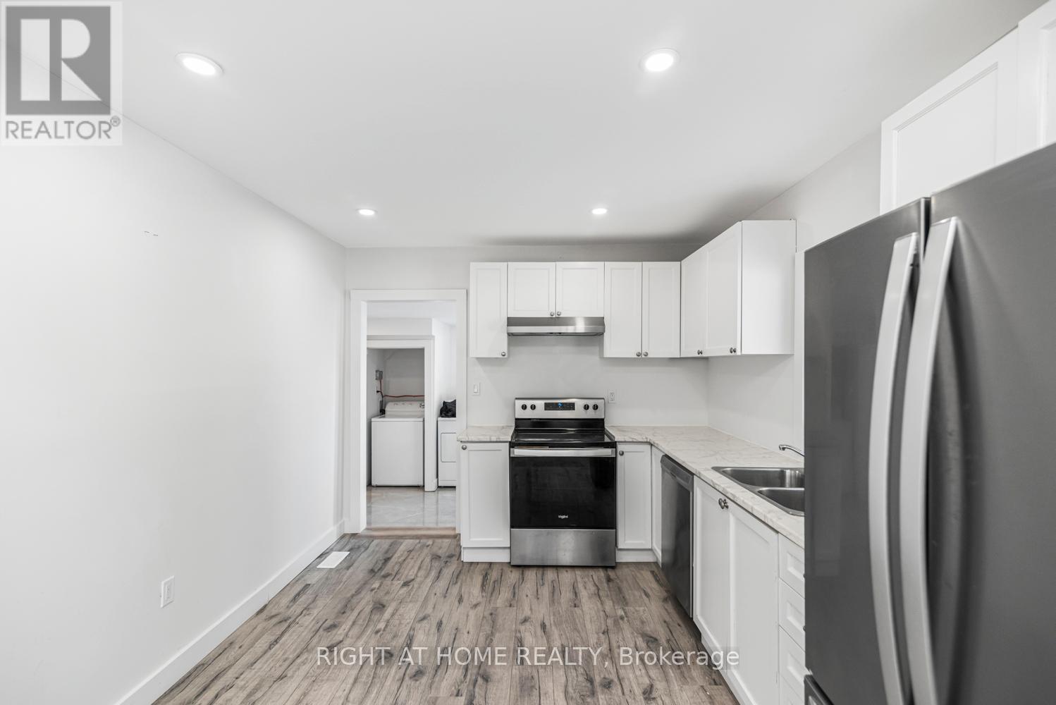 100 Green Mountain Road E, Hamilton, Ontario  L8J 2W4 - Photo 8 - X12637610