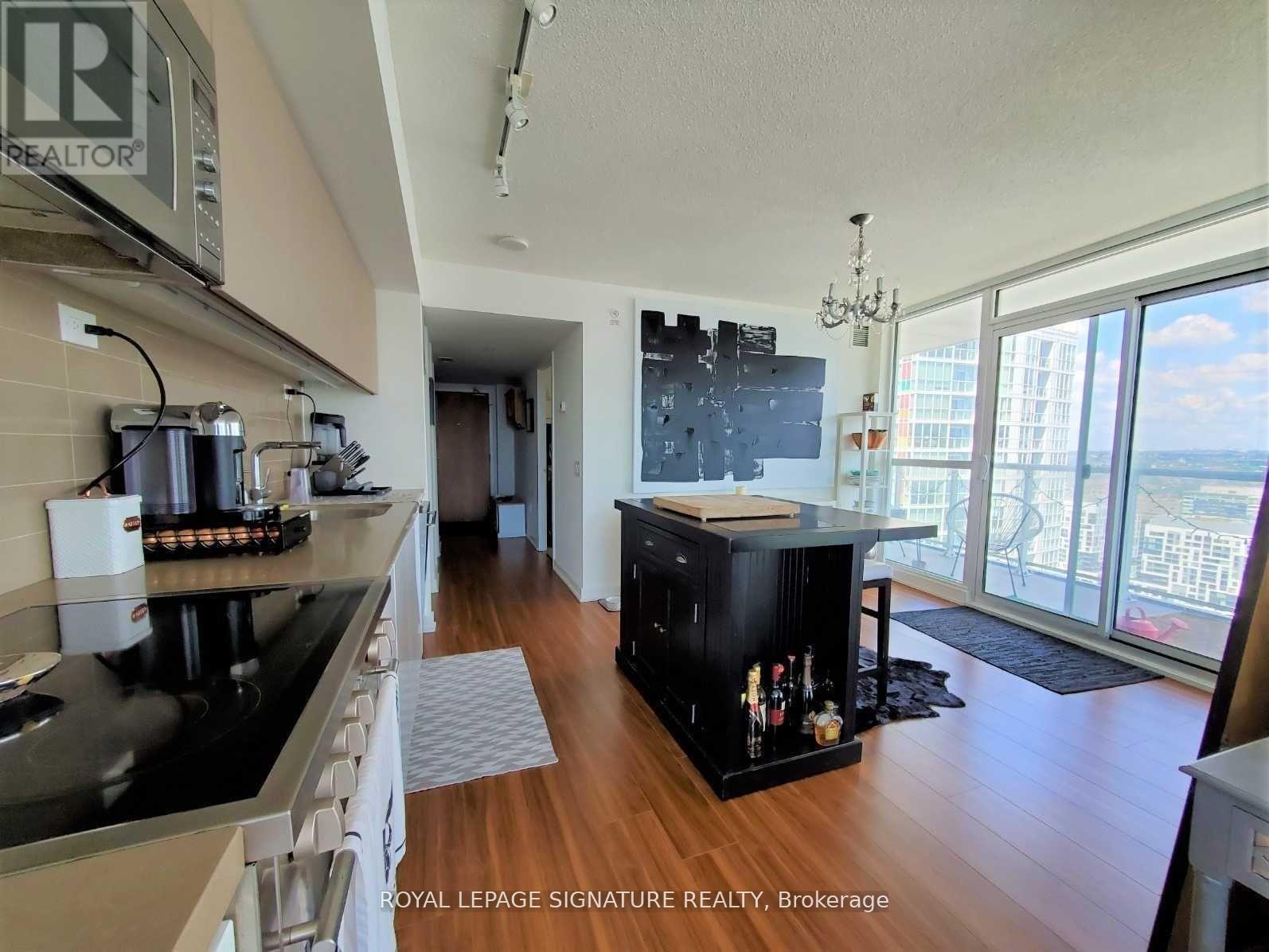 4101 - 75 Queens Wharf Road, Toronto, Ontario  M5V 0J8 - Photo 4 - C12591408