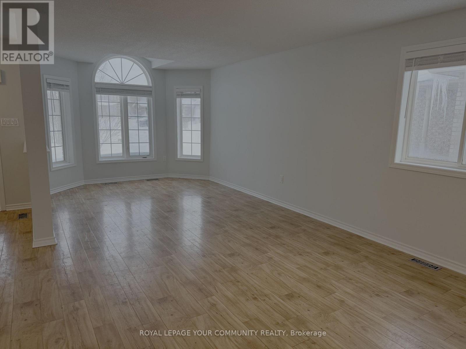 Main Floor - 24 Sun King Crescent, Barrie, Ontario  L4M 7J9 - Photo 39 - S12636828