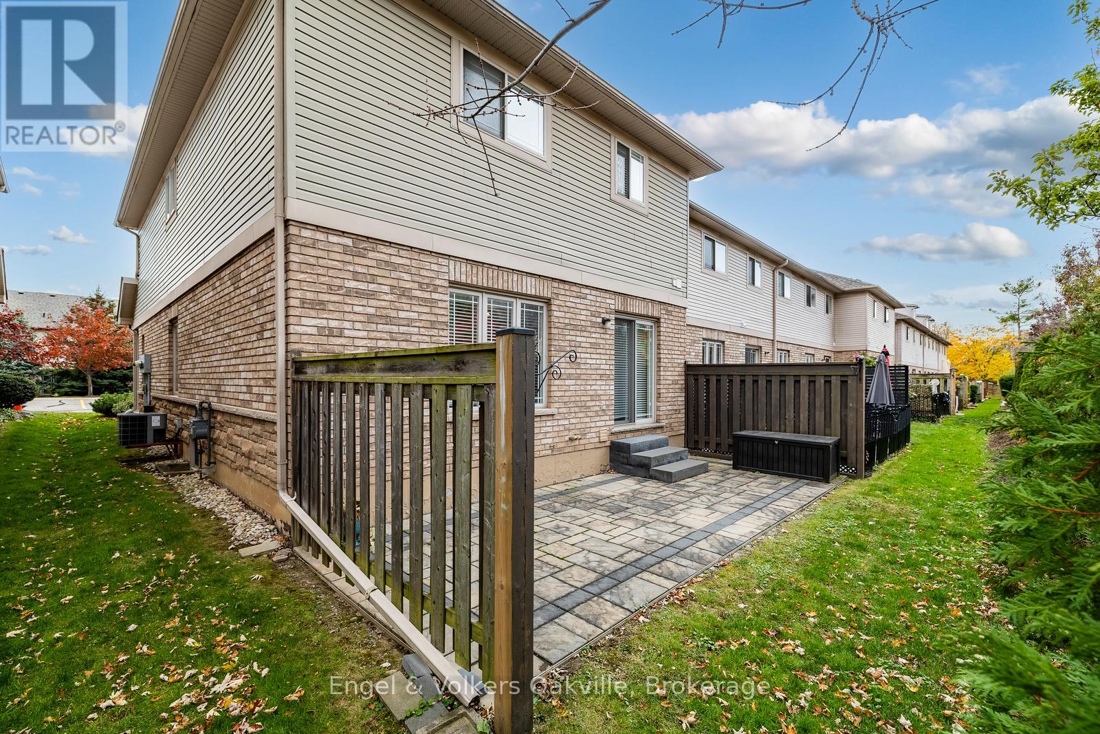 17 - 2169 Orchard Road S, Burlington, Ontario  L7L 7H9 - Photo 44 - W12509046