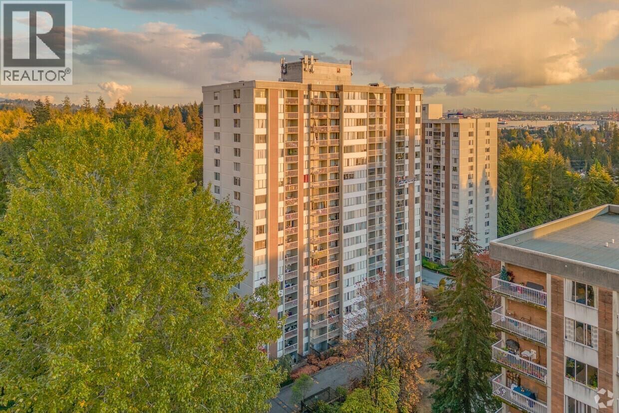 1710 2008 FULLERTON AVENUE, North Vancouver, British Columbia