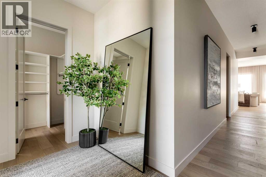 8 Rockcliff Hill Nw, Calgary, Alberta  T3G 0G6 - Photo 4 - A2261743