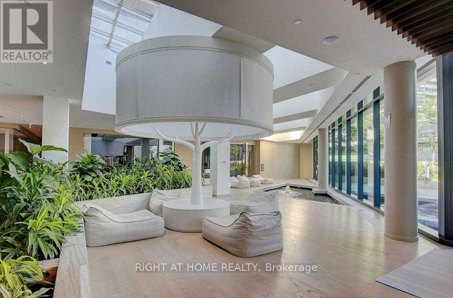 1607 - 88 Harbour Street, Toronto (Waterfront Communities), Ontario  M5J 0C3 - Photo 15 - C12637648