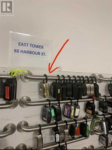 1607 - 88 Harbour Street, Toronto (Waterfront Communities), Ontario  M5J 0C3 - Photo 20 - C12637648