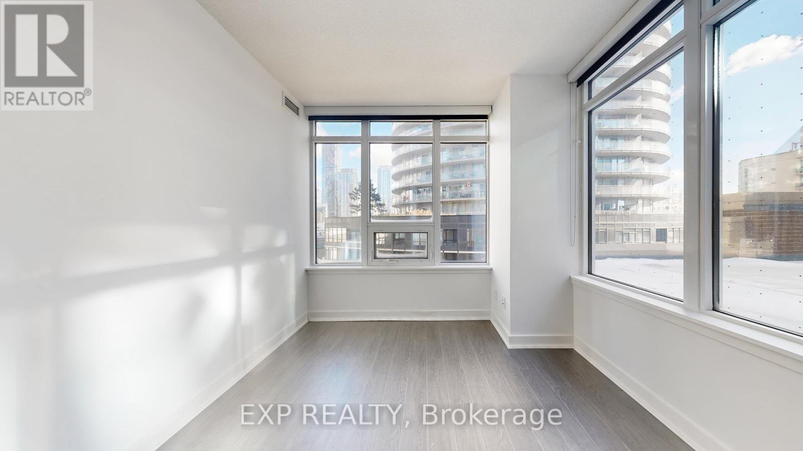 615 - 17 Bathurst Street, Toronto, Ontario  M5V 0N1 - Photo 18 - C12637650