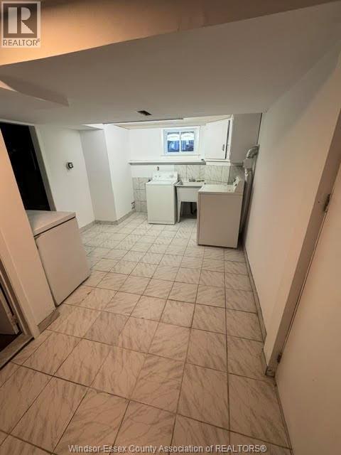 1479 Parent(Main Floor Unit), Windsor, Ontario N8X 4J6 - Photo 11 - 25031746