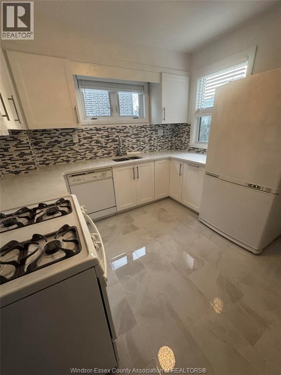 1479 Parent(Main Floor Unit), Windsor, Ontario N8X 4J6 - Photo 9 - 25031746