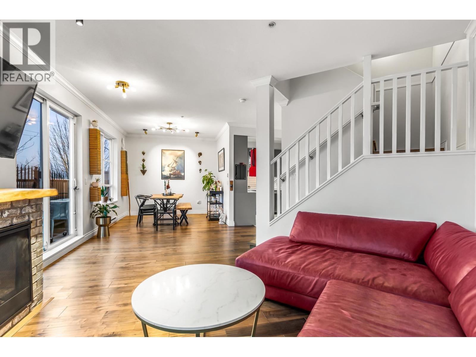 204 815 First Street, New Westminster, British Columbia  V3L 2H7 - Photo 6 - R3074100