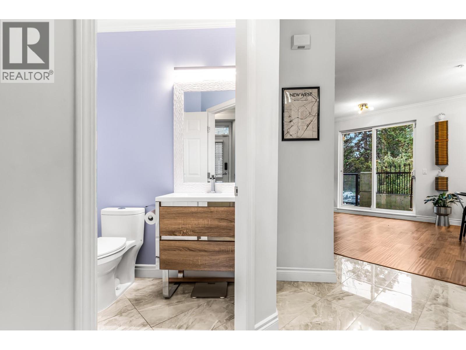 204 815 First Street, New Westminster, British Columbia  V3L 2H7 - Photo 13 - R3074100