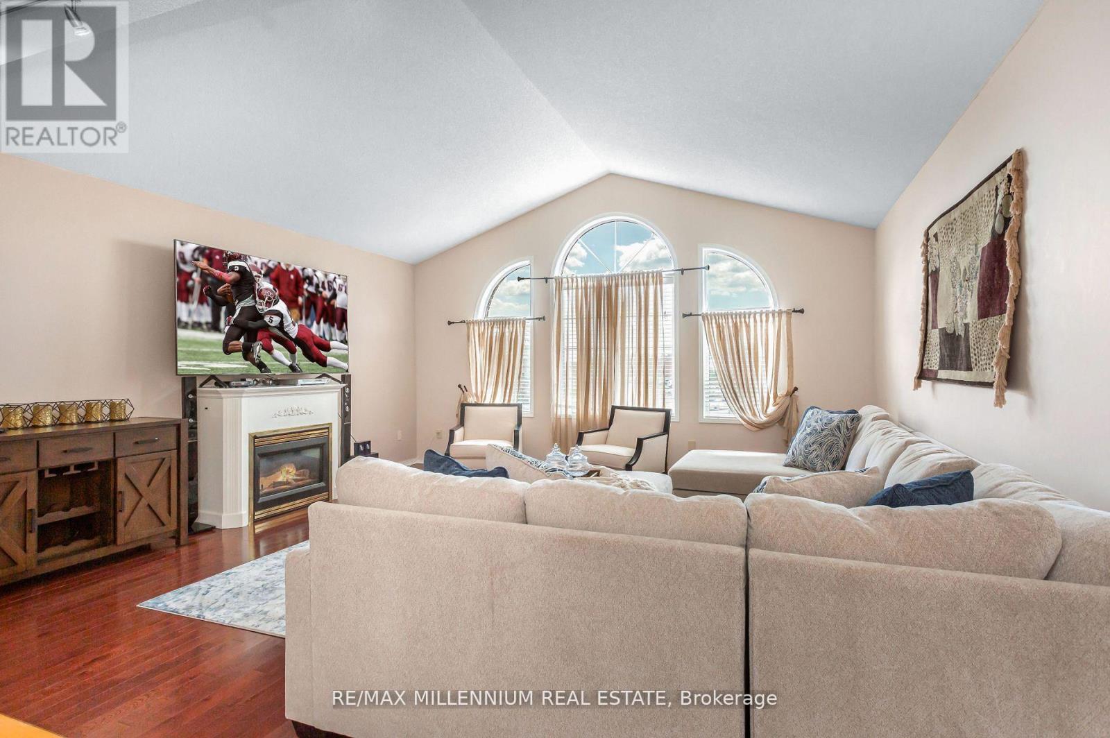 5525 Heatherleigh Avenue, Mississauga (East Credit), Ontario  L5V 2L5 - Photo 35 - W12637628