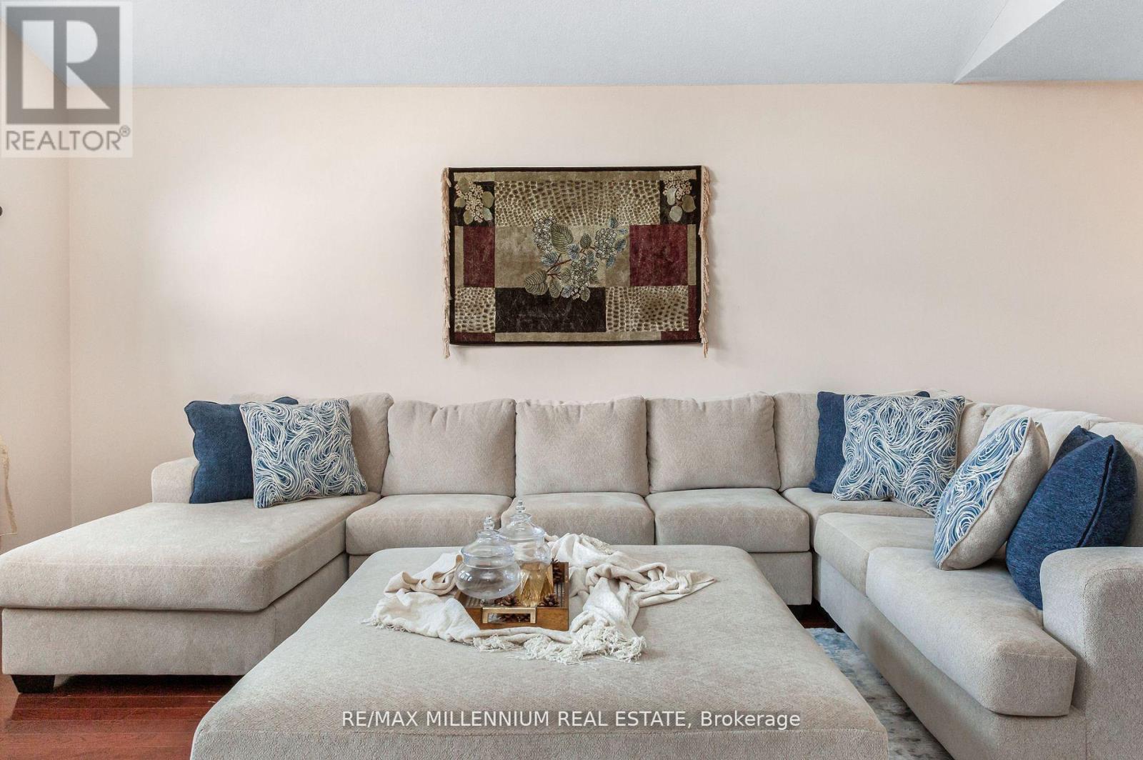 5525 Heatherleigh Avenue, Mississauga (East Credit), Ontario  L5V 2L5 - Photo 36 - W12637628