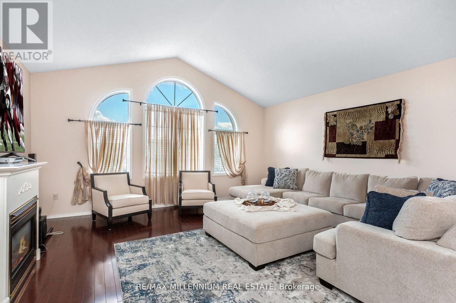 5525 Heatherleigh Avenue, Mississauga (East Credit), Ontario  L5V 2L5 - Photo 38 - W12637628