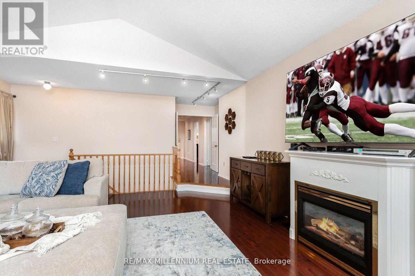 5525 Heatherleigh Avenue, Mississauga (East Credit), Ontario  L5V 2L5 - Photo 43 - W12637628