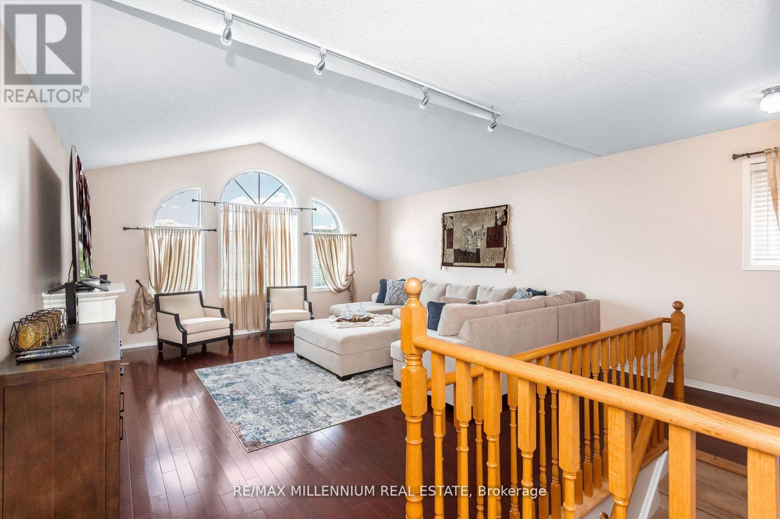 5525 Heatherleigh Avenue, Mississauga (East Credit), Ontario  L5V 2L5 - Photo 44 - W12637628